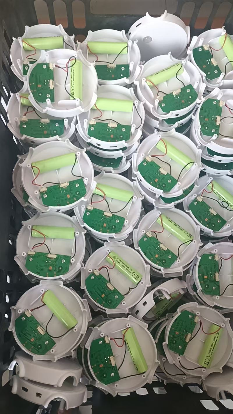 厂家零件组装手工散件外发