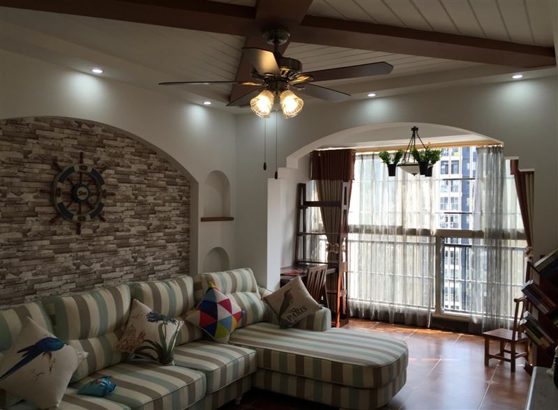 诚心出售招商花园小户型精致装修房