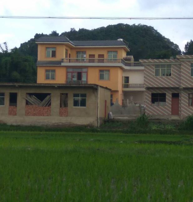 沿山镇和平村农房出租