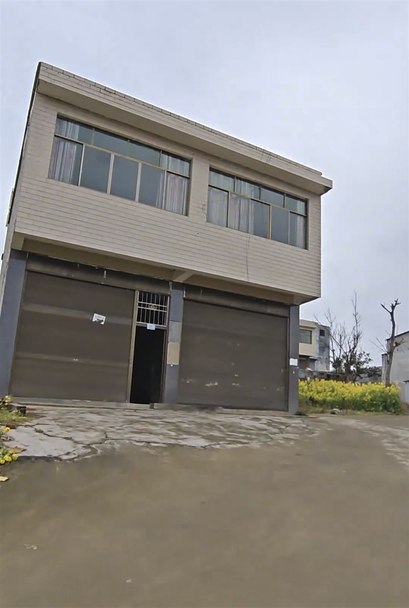 贵州毕节黔西两层农村小院