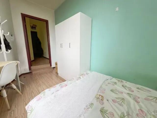 碧海花园合租单间公卫